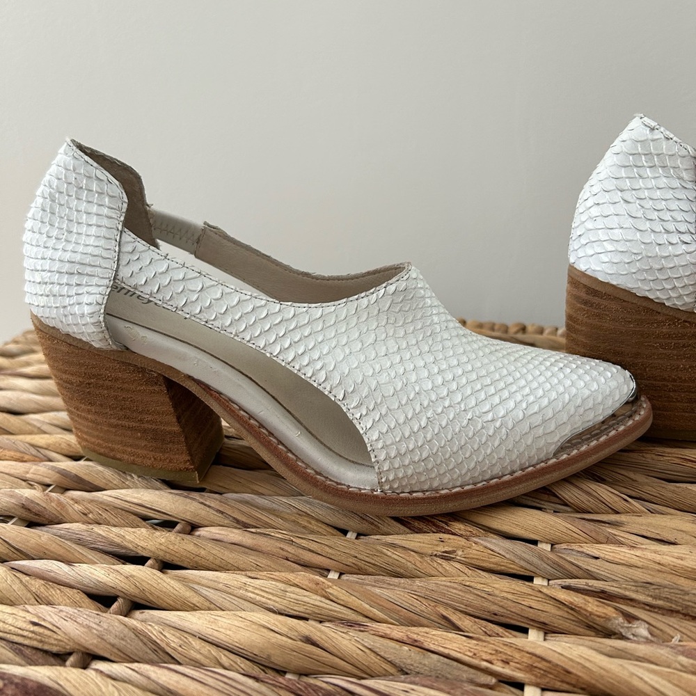 Cowboy Booties - Picture 7 of 8